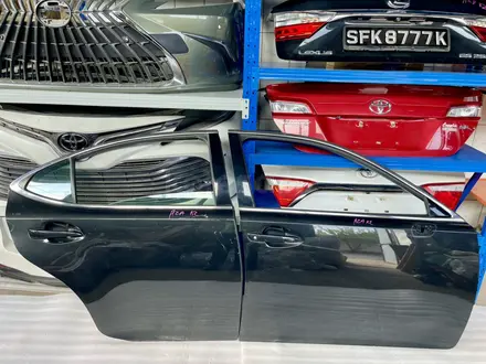 Двери на Lexus ES Лексус ЕС за 180 000 тг. в Шымкент