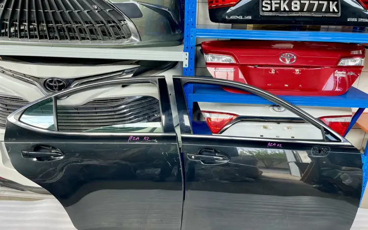 Двери на Lexus ES Лексус ЕС за 180 000 тг. в Шымкент