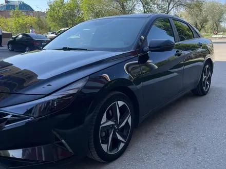 Hyundai Elantra 2022 года за 9 300 000 тг. в Актобе – фото 5