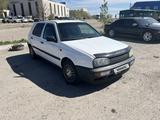 Volkswagen Golf 1994 года за 1 300 000 тг. в Караганда – фото 2
