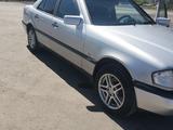 Mercedes-Benz C 250 1994 года за 2 000 000 тг. в Караганда – фото 2