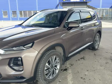 Hyundai Santa Fe 2019 года за 14 200 000 тг. в Алматы – фото 2