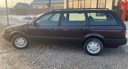 Volkswagen Passat 1993 годаfor1 500 000 тг. в Шу