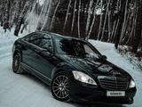 Mercedes-Benz S 500 2006 года за 7 000 000 тг. в Петропавловск – фото 2