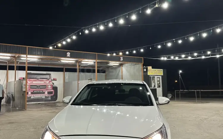 Hyundai Elantra 2019 года за 8 400 000 тг. в Шымкент