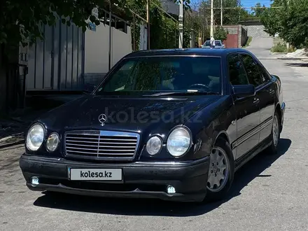 Mercedes-Benz E 280 1998 года за 2 200 000 тг. в Шымкент