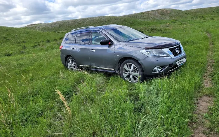 Nissan Pathfinder 2015 года за 10 000 000 тг. в Актобе