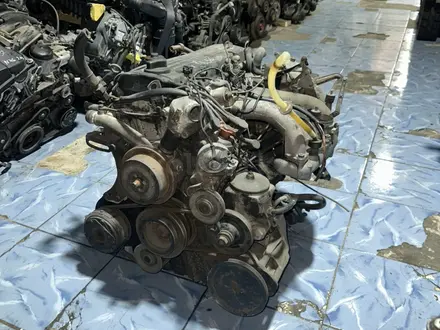 Двигатель Mercedes Benz m102 2.0l 2.3l за 450 000 тг. в Караганда