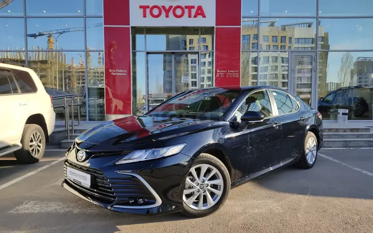 Toyota Camry 2023 годаүшін15 800 000 тг. в Астана