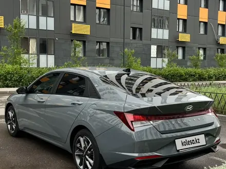 Hyundai Elantra 2022 года за 9 800 000 тг. в Астана – фото 6