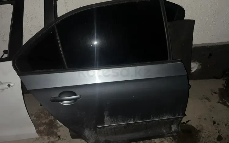 Двери за 558 тг. в Алматы