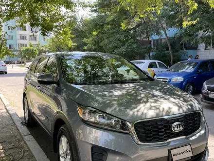 Kia Sorento 2019 года за 10 500 000 тг. в Алматы – фото 2