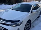 Toyota Camry 2017 годаүшін13 600 000 тг. в Караганда – фото 2