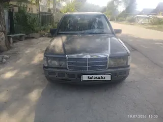 Mercedes-Benz 190