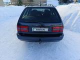 Volkswagen Passat 1995 годаfor2 450 000 тг. в Усть-Каменогорск – фото 4