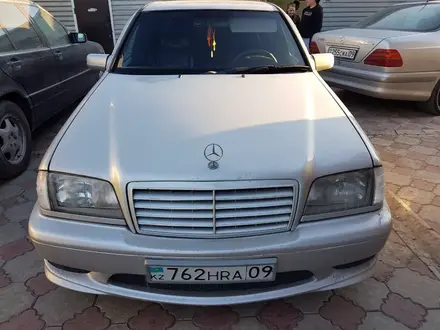 Передний бампер Custom для Mercedes Benz w202 за 55 000 тг. в Алматы – фото 12