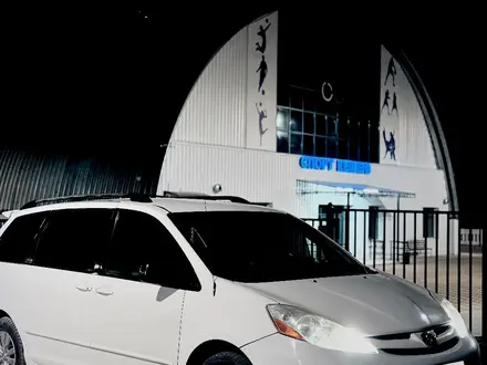 Toyota Sienna 2007 года за 7 850 000 тг. в Актау – фото 2