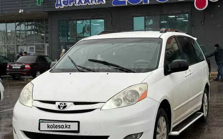 Toyota Sienna 2007 года за 7 850 000 тг. в Актау