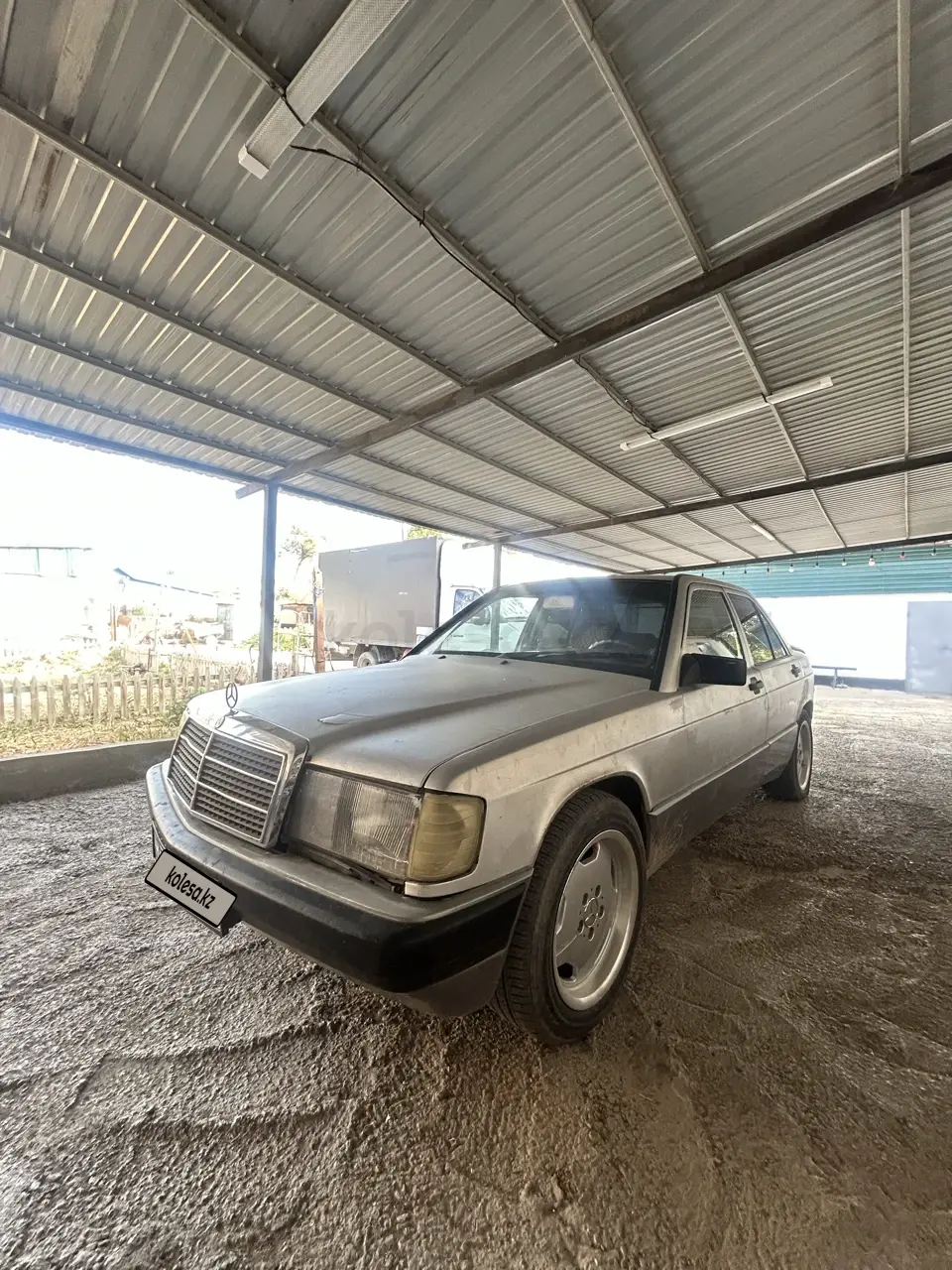 Mercedes-Benz 190, 1992