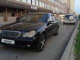 Mercedes-Benz C 180 2002 года за 2 500 000 тг. в Астана