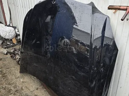 Капот w212 за 1 000 тг. в Алматы