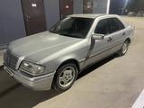 Mercedes-Benz C 180 1994 годаүшін2 250 000 тг. в Караганда – фото 4