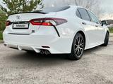 Toyota Camry 2021 годаүшін13 800 000 тг. в Алматы