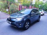 Toyota RAV4 2017 годаүшін10 500 000 тг. в Алматы