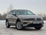 Volkswagen Tiguan 2017 года за 10 700 000 тг. в Астана