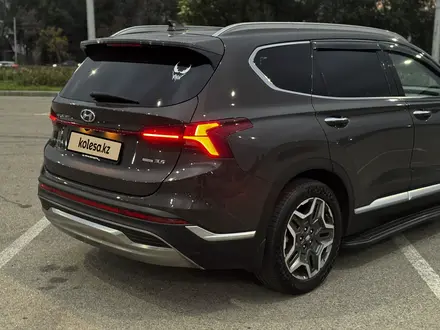 Hyundai Santa Fe 2021 года за 20 000 000 тг. в Алматы – фото 7