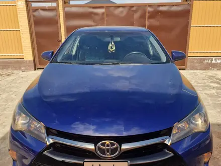 Toyota Camry 2015 года за 6 700 000 тг. в Атырау