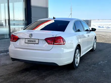 Volkswagen Passat 2012 года за 5 300 000 тг. в Атырау – фото 11