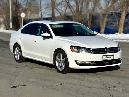 Volkswagen Passat 2012 года за 5 300 000 тг. в Атырау – фото 4
