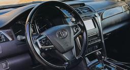 Toyota Camry 2014 года за 11 200 000 тг. в Актобе – фото 3