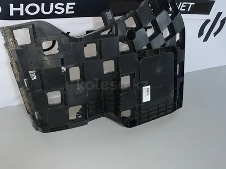 Оригинальная задняя саласка бампера левая и правая сторона LI L9 за 1 000 тг. в Астана – фото 2