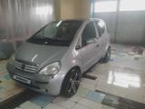 Mercedes-Benz A 190 2000 годаfor2 300 000 тг. в Аксу – фото 2