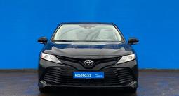 Toyota Camry 2019 года за 12 340 000 тг. в Алматы – фото 2