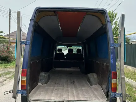 Mercedes-Benz Sprinter 2005 года за 6 200 000 тг. в Алматы – фото 6