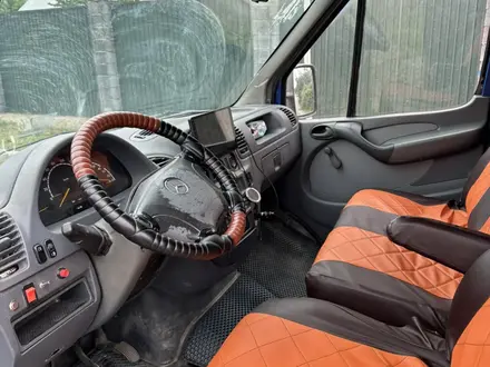 Mercedes-Benz Sprinter 2005 года за 6 200 000 тг. в Алматы – фото 8