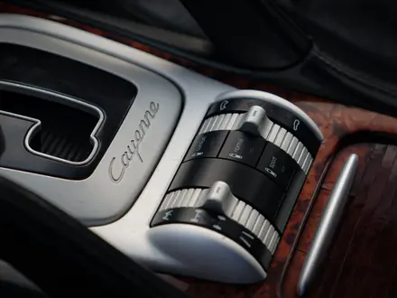 Porsche Cayenne 2003 года за 6 900 000 тг. в Алматы – фото 17