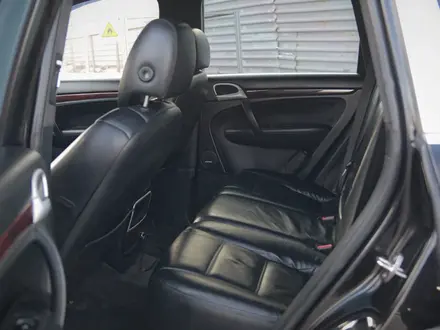 Porsche Cayenne 2003 года за 6 900 000 тг. в Алматы – фото 31
