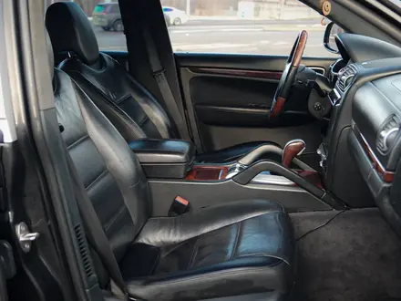 Porsche Cayenne 2003 года за 6 900 000 тг. в Алматы – фото 39