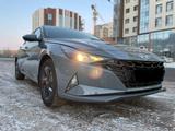 Hyundai Elantra 2022 года за 9 500 000 тг. в Астана – фото 2