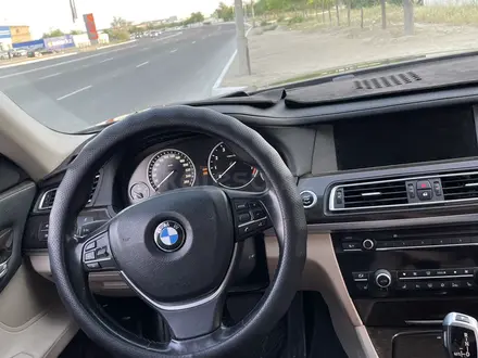 BMW 750 2014 года за 13 500 000 тг. в Актау – фото 7