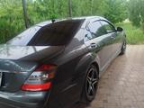 Mercedes-Benz S 550 2007 года за 9 000 000 тг. в Туркестан – фото 3