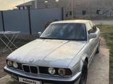 BMW 520 1991 года за 650 000 тг. в Астана – фото 4