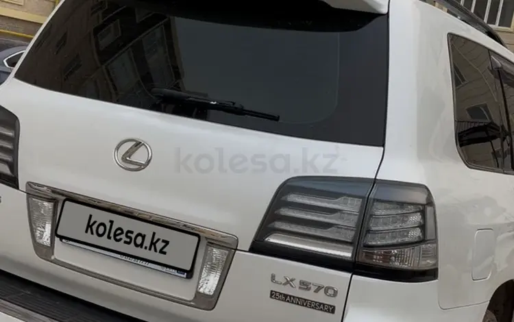 Lexus LX 570 2015 годаfor35 000 000 тг. в Актау