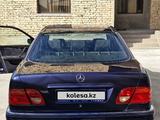 Mercedes-Benz E 430 1997 года за 6 500 000 тг. в Шымкент – фото 2