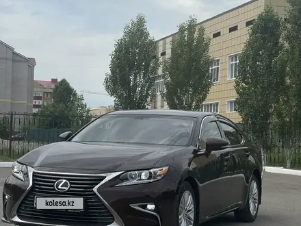 Lexus ES 200 2018 года за 18 000 000 тг. в Актобе – фото 2