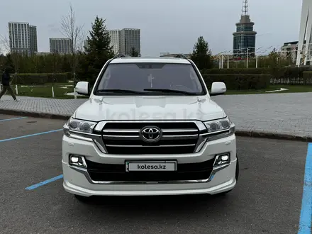 Toyota Land Cruiser 2019 годаүшін38 000 000 тг. в Астана – фото 2